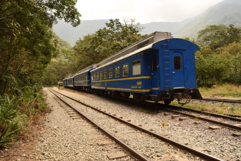 trains to Machu Picchu