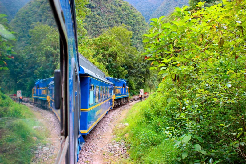 trains to Machu Picchu