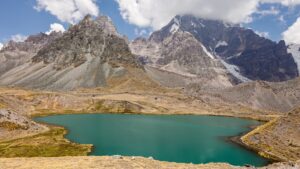 7 lake hike Ausangate.