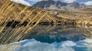 7 lake hike Ausangate.