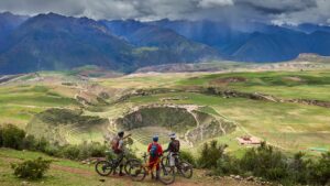Biking over the Sacred Valley