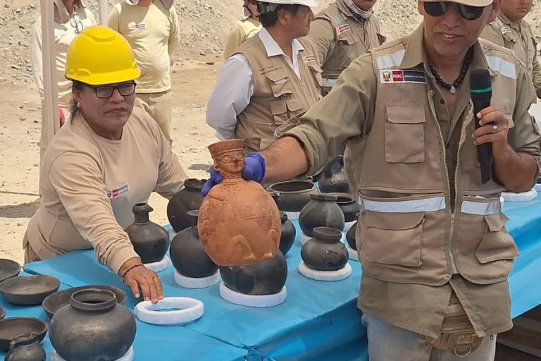 Intact Chan Chan Elite Funerary Platform Revealed at Utzh An Palace