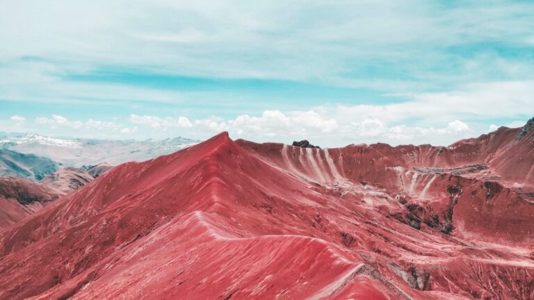 Red Valley Cusco: Altitude, Hike & Travel Guide