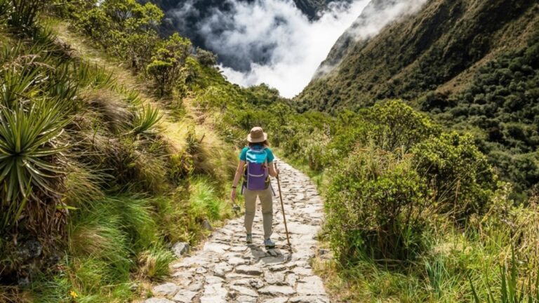 What to Wear for the Inca Trail: Complete Guide